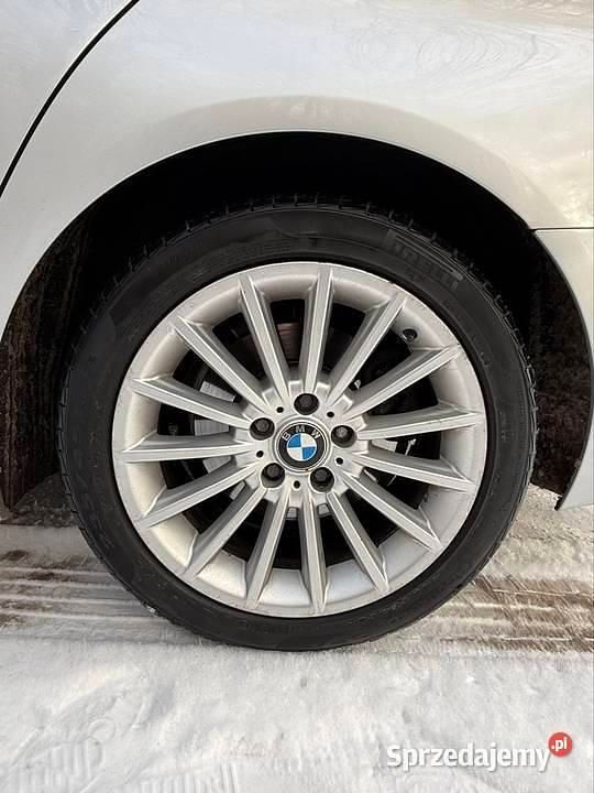 Używany BMW 520 2010 Srebrny Kombi