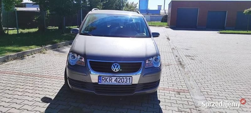 Używany 2007 VW Touran Minivan | 15 000 zł (Uczciwa cena) - Obraz 1/4