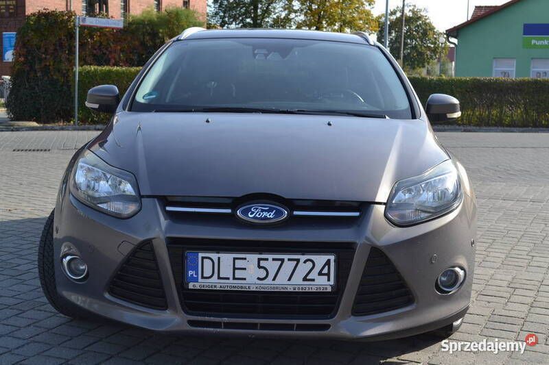 Szary Używany 2011 Ford Focus Titanium Kombi | 24 800 zł (Uczciwa cena) - Obraz 1/4