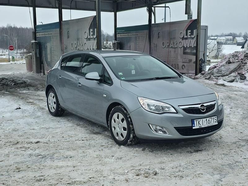 Szary Używany 2010 Opel Astra Hatchback | 17 900 zł (Dobra cena) - Obraz 1/4