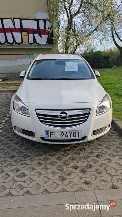 Używany 2010 Opel Insignia Kombi | 19 800 zł (Uczciwa cena) - Obraz 1/4