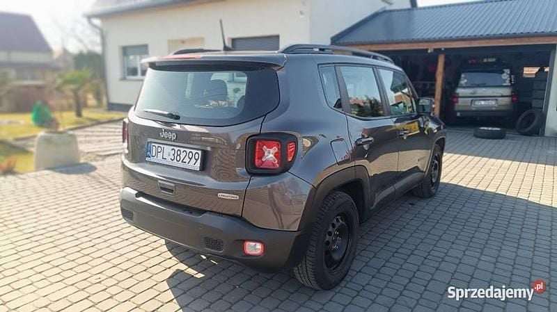 Używany Jeep Renegade 120 KM (88 kW) 2018 Szary SUV