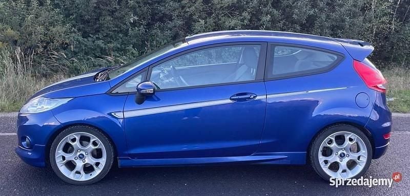 Niebieski Używany 2011 Ford Fiesta Hatchback | 18 700 zł - Obraz 1/4