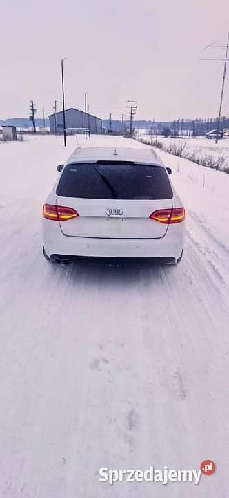 Biały Używany 2013 Audi A4 Comfort Kombi | 32 700 zł - Obraz 1/4