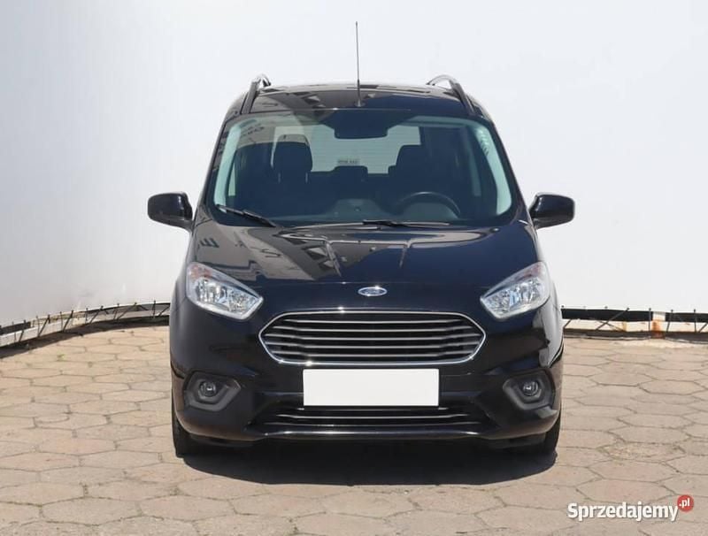 Czarny Używany 2020 Ford Tourneo Courier Minivan | 48 999 zł (Uczciwa cena) - Obraz 1/4