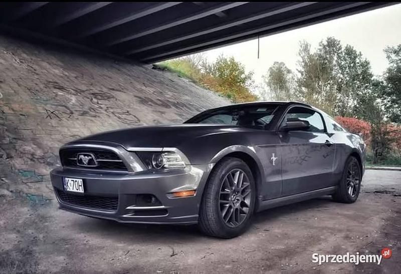 Grafitowy Używany 2014 Ford Mustang Premium Coupe | 65 000 zł (Dobra cena) - Obraz 1/4
