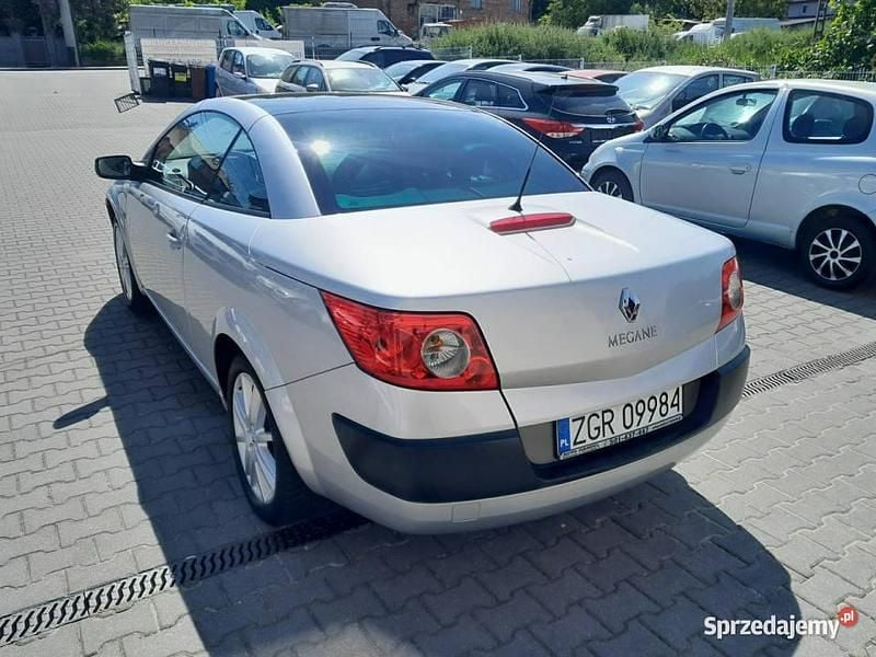 Używany Renault Mégane II 2006 Srebrny Kabriolet