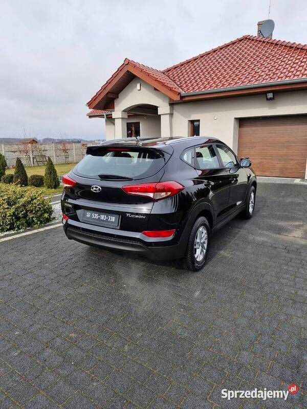 Czarny Używany 2017 Hyundai Tucson SUV | 61 800 zł (Super Cena) - Obraz 1/4