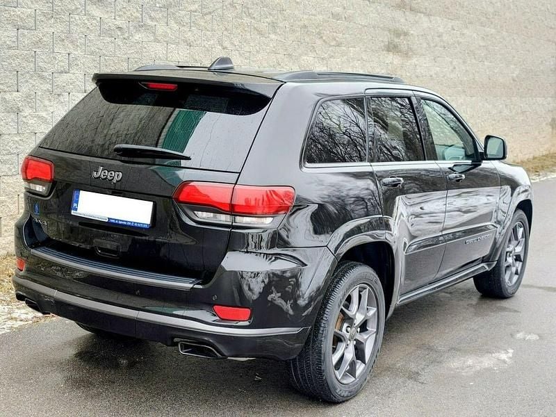 Używany Jeep Grand Cherokee 286 KM (210 kW) 2020 Czarny (metalik) SUV