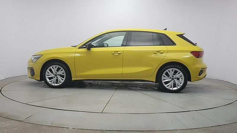 Używany Audi A3 Sportback Comfort 150 KM (110 kW) 2023 Żółty Hatchback