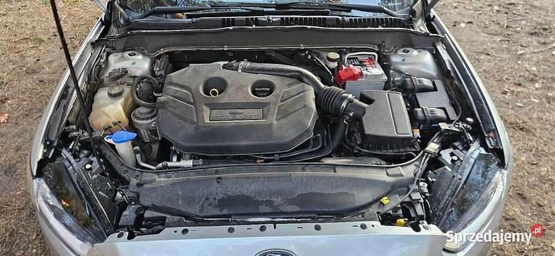Używany Ford Fusion 2014 Srebrny Sedan/Limuzyna