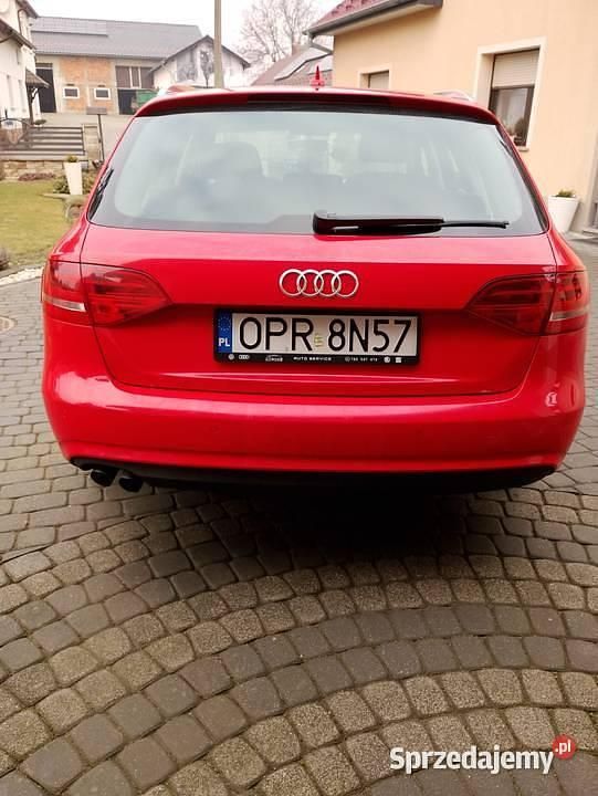 Używany Audi A4 2012 Czerwony Kombi