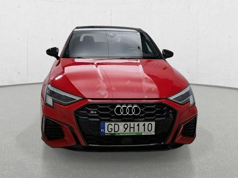 Używany Audi S3 310 KM (228 kW) 2023 Czerwony Sedan/Limuzyna