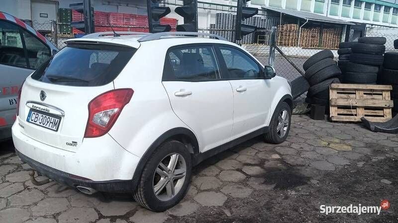 Biały Używany 2013 Ssangyong (KGM) Korando Hatchback | 21 000 zł - Obraz 1/4