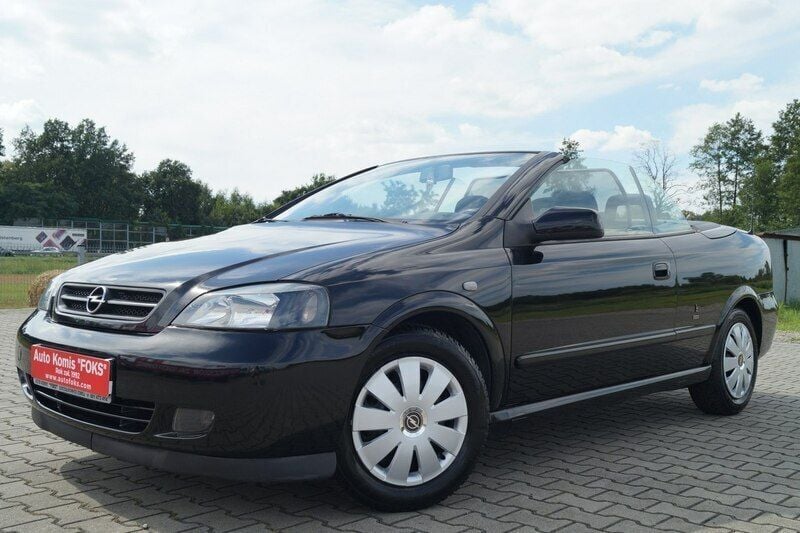Czarny (metalik) Używany 2004 Opel Astra Cabriolet Kabriolet | 9900 zł - Obraz 1/4