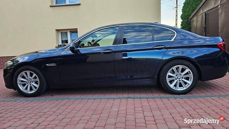 Niebieski Używany 2014 BMW 528 Comfort Edition Sedan/Limuzyna | 48 500 zł (Uczciwa cena) - Obraz 1/4