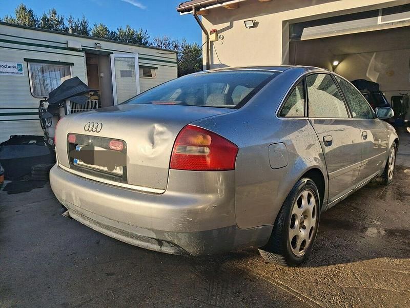 Używany Audi A6 110 KM (80 kW) 2000 Szary (metalik) Sedan/Limuzyna