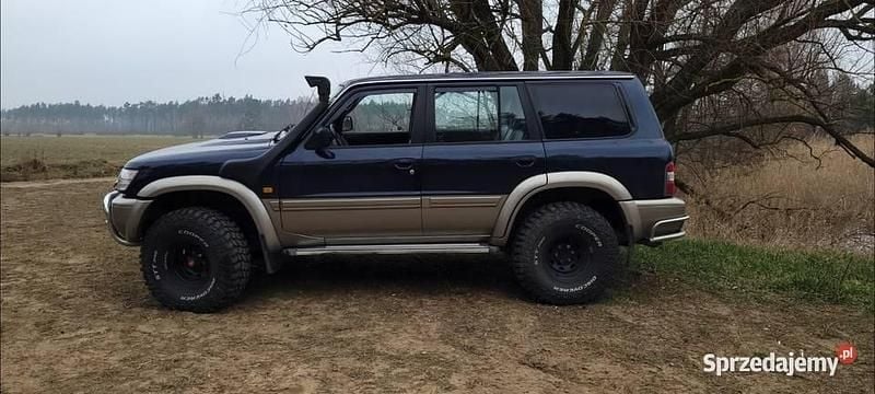 Niebieski Używany 1999 Nissan Patrol SUV | 45 000 zł (Uczciwa cena) - Obraz 1/4