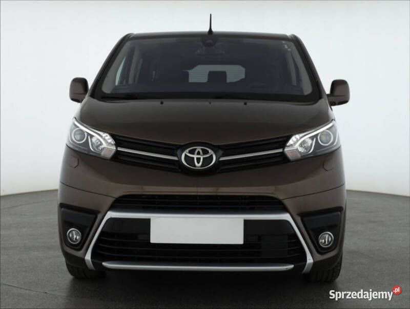 Brązowy Używany 2017 Toyota Proace Verso Kombi | 93 999 zł (Dobra cena) - Obraz 1/4