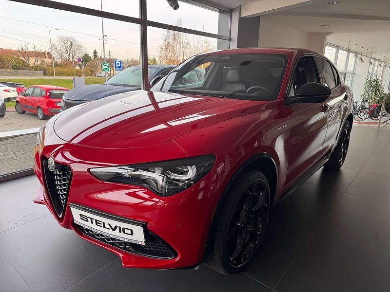 Lakier pastelowy czerwony alfa red Nowe 2025 Alfa Romeo Stelvio Veloce SUV | 236 975 zł - Obraz 1/4