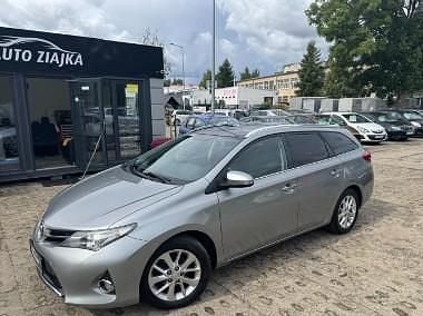 Inny kolor Używany 2013 Toyota Auris Kombi | 32 900 zł (Dość drogi) - Obraz 1/4