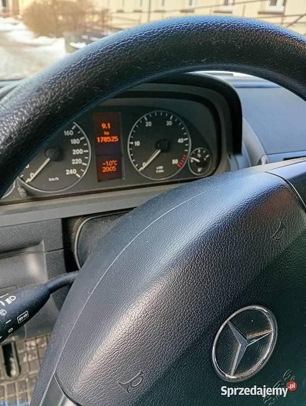 Używany Mercedes A180 109 KM (80 kW) 2005 Grafitowy Hatchback