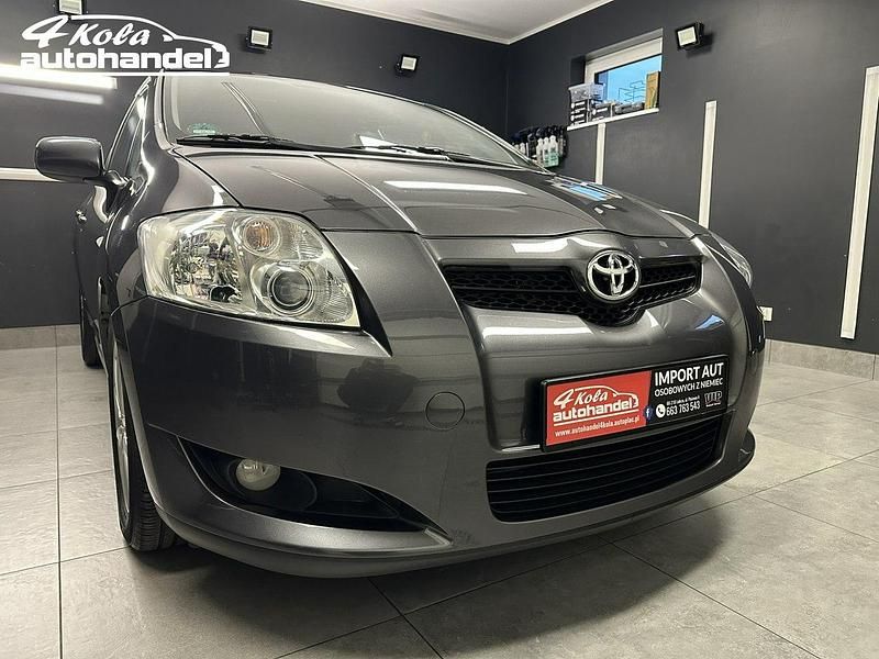 Szary (metalik) Używany 2009 Toyota Auris Hatchback | 22 999 zł (Dość drogi) - Obraz 1/4