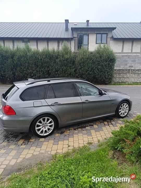 Grafitowy Używany 2010 BMW 318 Kombi | 18 000 zł (Uczciwa cena) - Obraz 1/4