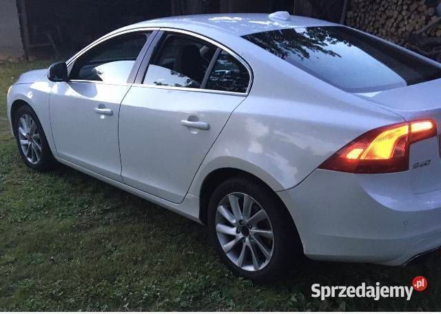 Używany Volvo S60 SE 2014 Sedan/Limuzyna