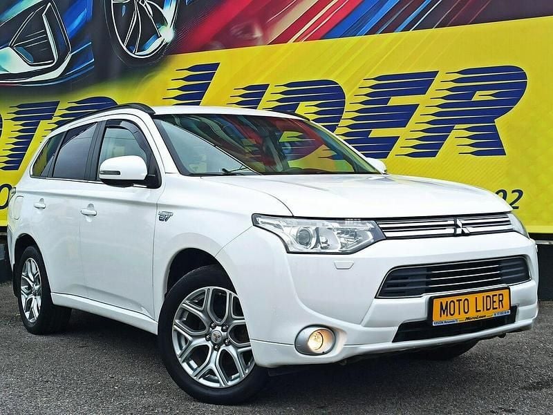 Biały Używany 2014 Mitsubishi Outlander SUV | 44 900 zł - Obraz 1/4