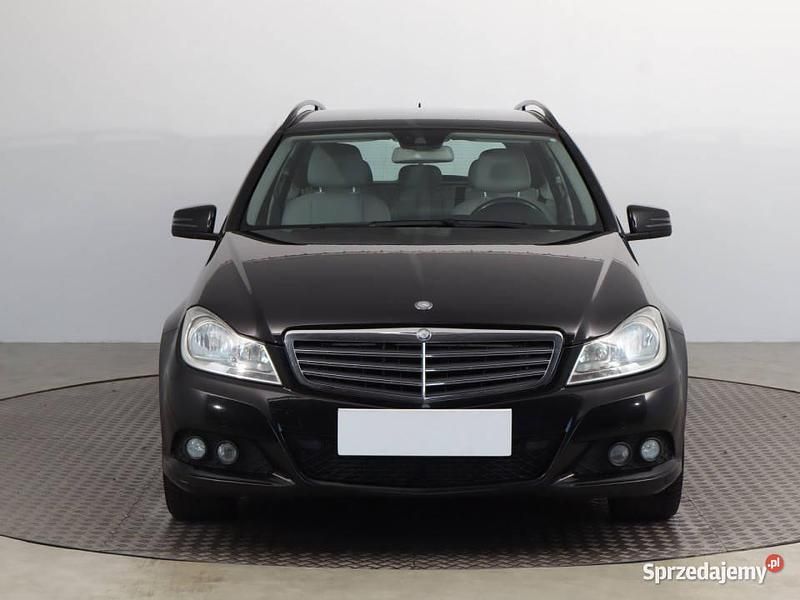 Czarny Używany 2011 Mercedes C220 Kombi | 27 999 zł - Obraz 1/4