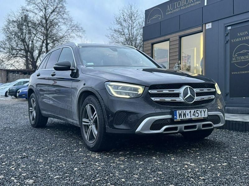 Czarny Używany 2019 Mercedes GLC200 SUV | 109 900 zł - Obraz 1/3