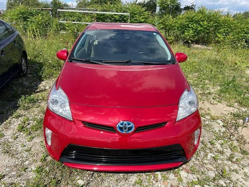 Używany Toyota Prius 2010 Czerwony jasny Hatchback