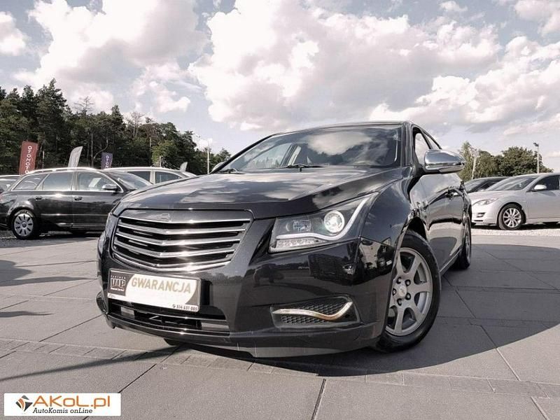Używany Chevrolet Cruze LT 150 KM (110 kW) 2010 Czarny Sedan/Limuzyna