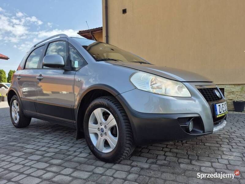 Srebrny Używany 2007 Fiat Sedici Dynamic SUV | 16 900 zł (Drogi) - Obraz 1/4