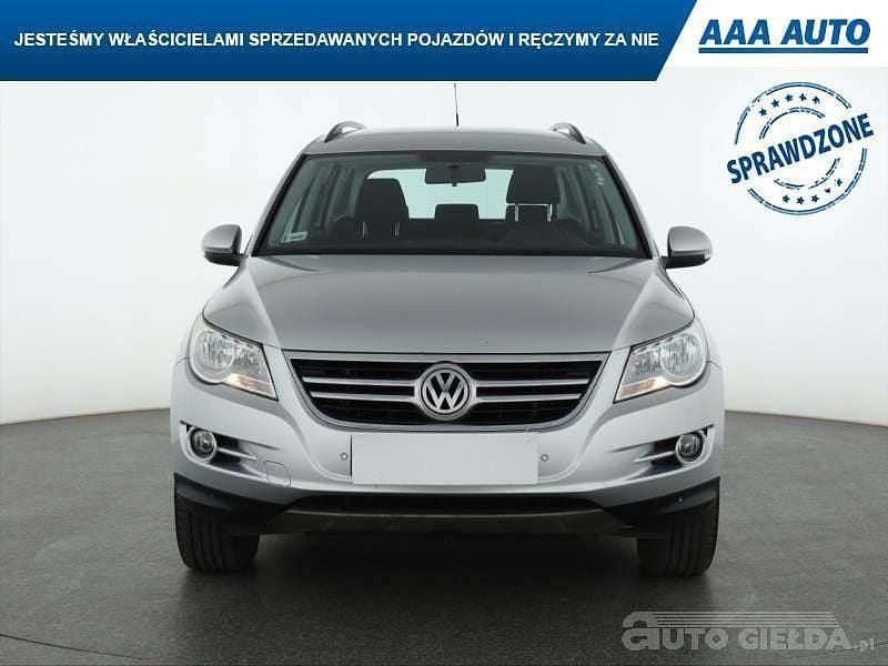 Używany VW Tiguan 180 KM (132 kW) 2011 Srebrny SUV