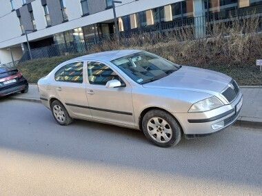 Srebrny Używany 2006 Skoda Octavia Hatchback | 5200 zł (Uczciwa cena) - Obraz 1/4