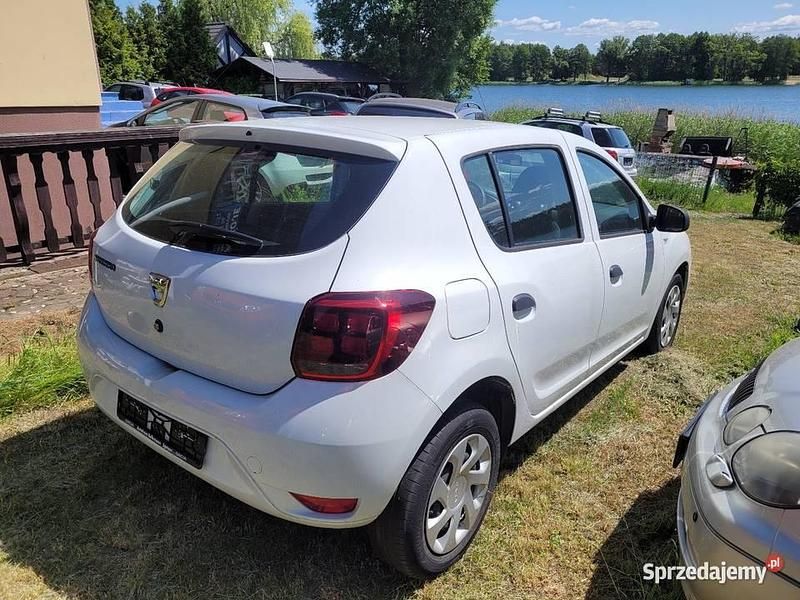 Używany Dacia Sandero 73 KM (53 kW) 2020 Biały Hatchback