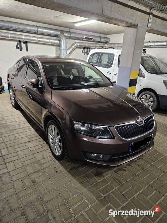 Beżowy Używany 2016 Skoda Octavia Hatchback | 47 500 zł (Uczciwa cena) - Obraz 1/4