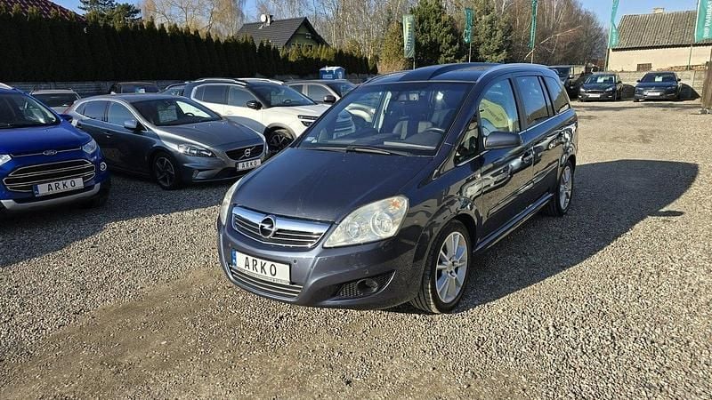Używany Opel Zafira 125 KM (91 kW) 2008 Grafitowy Minivan