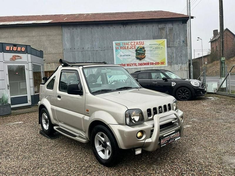 Używany Suzuki Jimny Club 86 KM (63 kW) 2006 Srebrny SUV