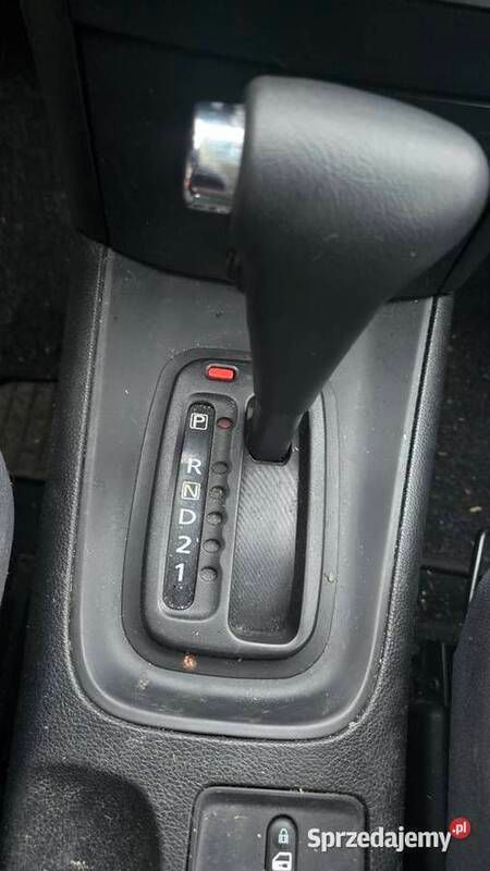 Używany Nissan Primera 2006 Szary Hatchback