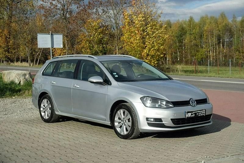 Srebrny Używany 2014 VW Golf VII Kombi | 20 900 zł (Uczciwa cena) - Obraz 1/4