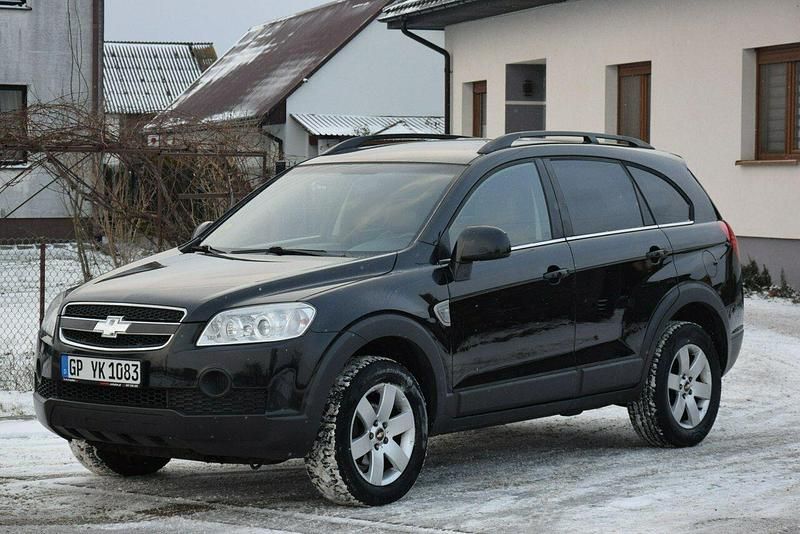 Czarny Używany 2010 Chevrolet Captiva SUV | 18 900 zł - Obraz 1/4