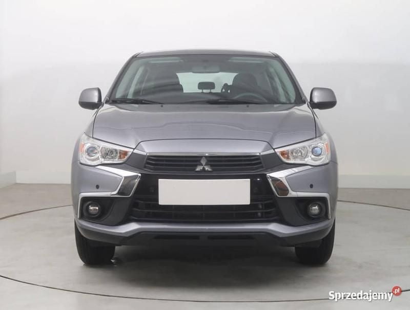 Używany Mitsubishi ASX 117 KM (86 kW) 2016 Srebrny SUV