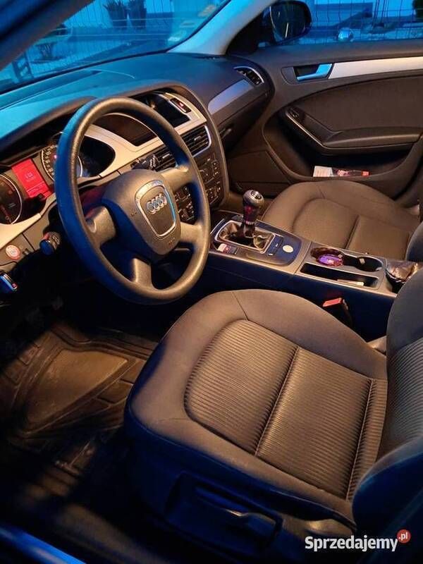 Używany Audi A4 2011 Czarny Kombi