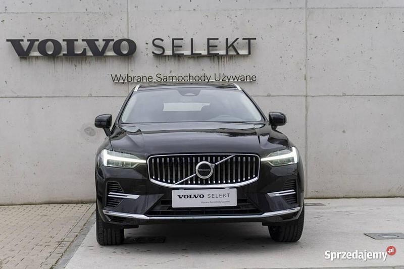 Używany Volvo XC60 349 KM (256 kW) 2024 Czarny SUV