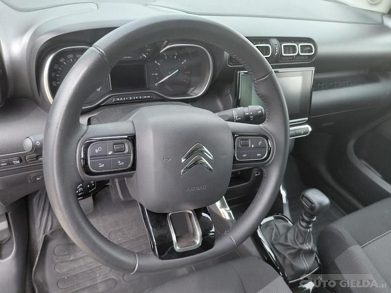 Używany Citroën C3 2023 Czarny Hatchback