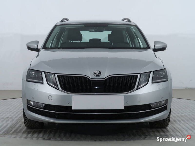 Srebrny Używany 2020 Skoda Octavia Kombi | 55 999 zł (Dobra cena) - Obraz 1/4