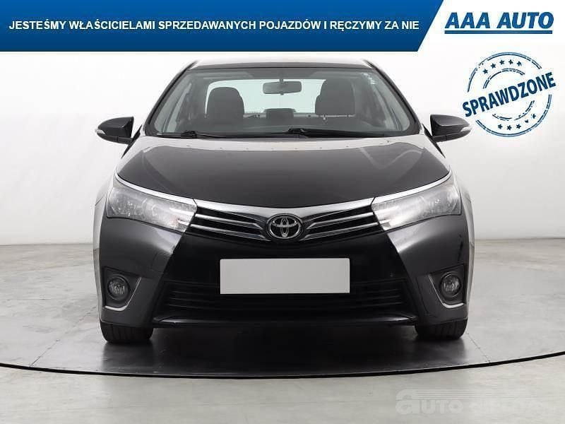 Używany Toyota Corolla 132 KM (97 kW) 2014 Czarny